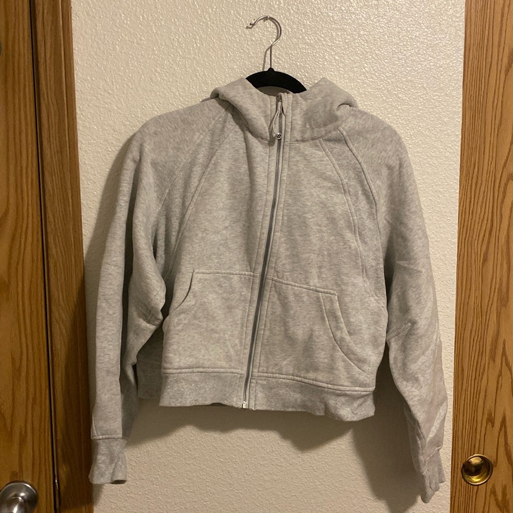 EUC lululemnon scuba full zip sweatshirt